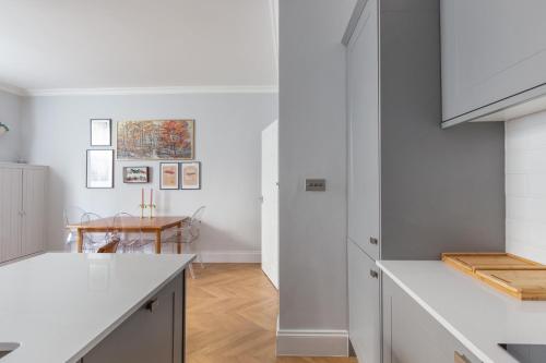 Gallery image of The Lempicka 2 Bedroom Flat and Garden in Notting Hill in London