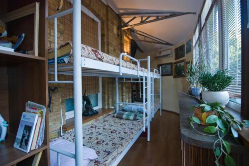 Postel nebo postele na pokoji v ubytování Hostel Kyiv-Art