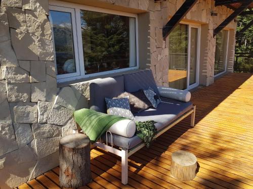 Χώρος καθιστικού στο Albanta casa con costa en Bariloche