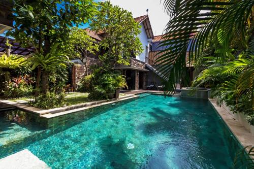 Πισίνα στο ή κοντά στο Villa Yasmin