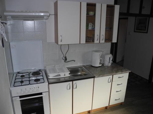 VERA CK Apartment 30 m from the sea, with pool