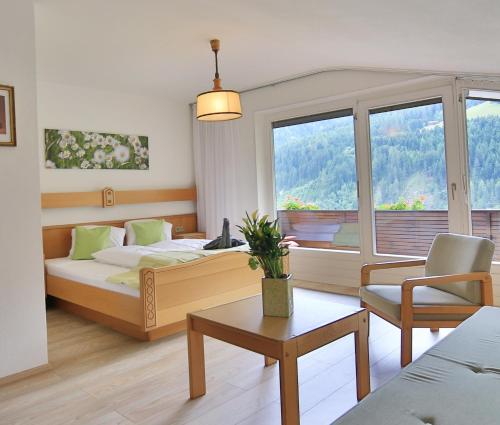 Postel nebo postele na pokoji v ubytování Ferienhaus Viktoria