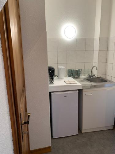 Kuchyň nebo kuchyňský kout v ubytování Studio à Ribeauvillé
