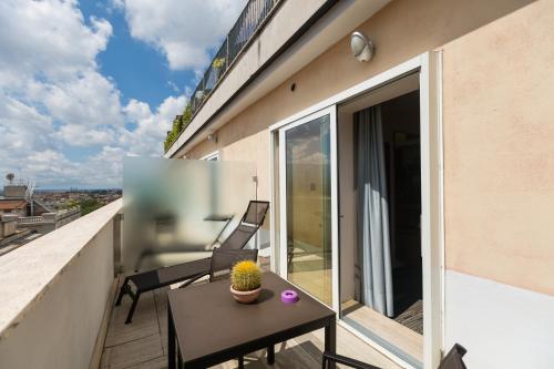 
A balcony or terrace at Best Western Plus Hotel Universo
