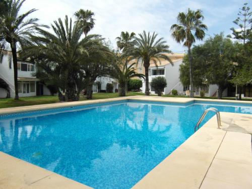 Booking.com: Bungalow acceso directo a piscina.wifi gratis ...