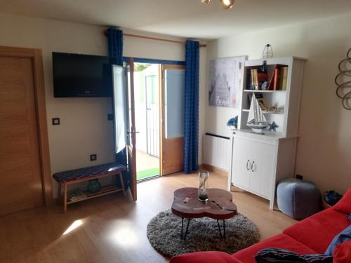 A kitchen or kitchenette at Apartamento La Muralla de Llanes