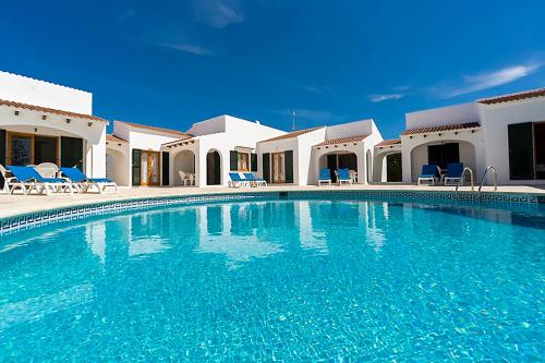 Casas Menorquinas, Cala Blanca – Updated 2022 Prices
