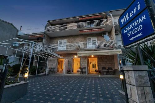 Foto dalla galleria di Apartman-Studio Meri a Makarska