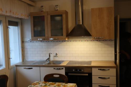 Holiday Home Over The Riverにあるキッチンまたは簡易キッチン