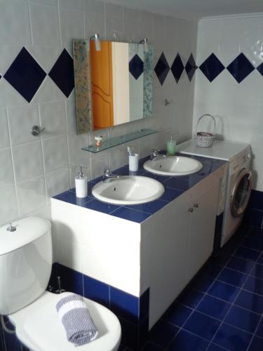 A bathroom at Melissani House