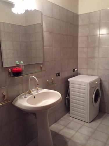 Bagno di Super attico della Brigata Spendereccia!