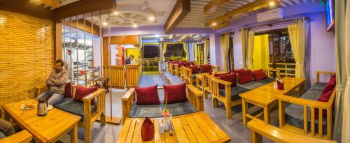 Un lugar para sentarse en Hotel Task International