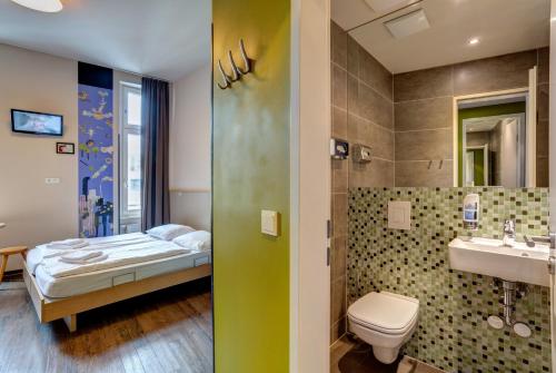 Koupelna v ubytování MEININGER Hotel Berlin Mitte