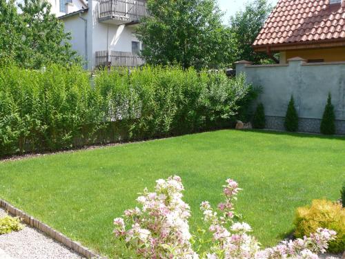 Zahrada ubytování Apartments I & I