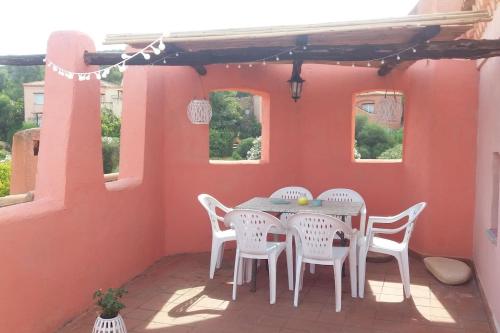 Αίθριο ή υπαίθριος χώρος στο un angolo di Paradiso a pochi passi dal mare nel villaggio Calarossa