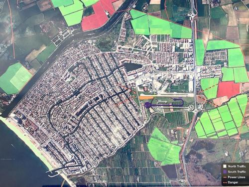 a map of a city with green and red at Apartamento 1ª Linea de Mar -WIFI- Aire Acondicionado in Empuriabrava