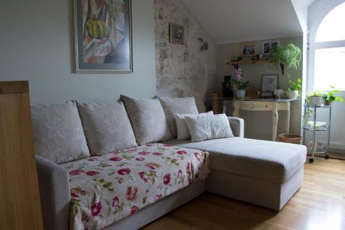 Postel nebo postele na pokoji v ubytování Kuressaare Romantic Apartment