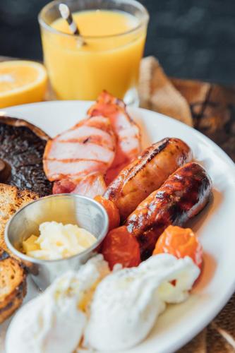 Jídlo v hotelu nebo okolí