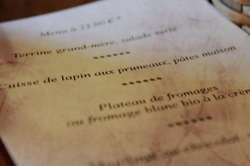 a piece of paper with a letter on it at Le Relais du Vermont in Baffie