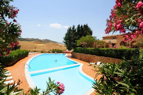 Πισίνα στο ή κοντά στο Villa Dafne