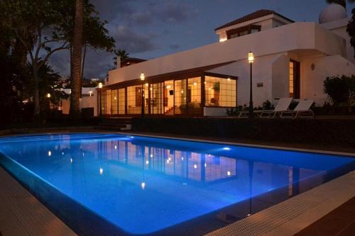 Luxury Villa Playa De Las Americas First Line