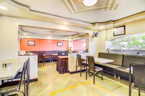 Nhà hàng/khu ăn uống khác tại Rutugandh Heritage