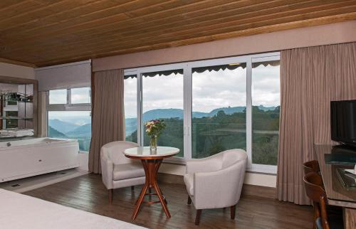 Villa Bella Hotel & SPA Gramado — Mountain view