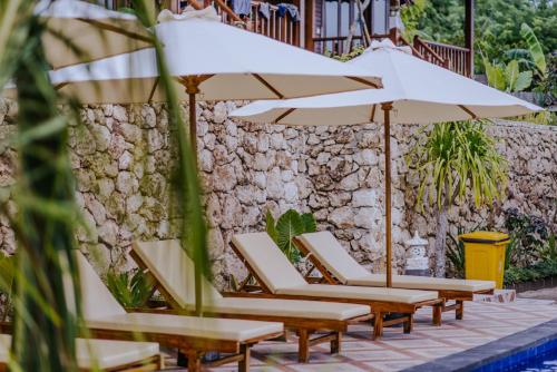 Κήπος έξω από το Sunday Huts Lembongan