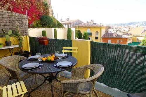 En balkon eller terrasse på La Providence Nice