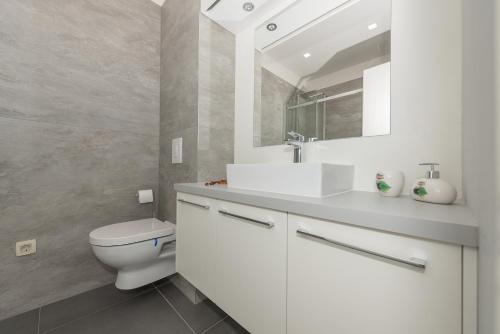 Kati Apartment