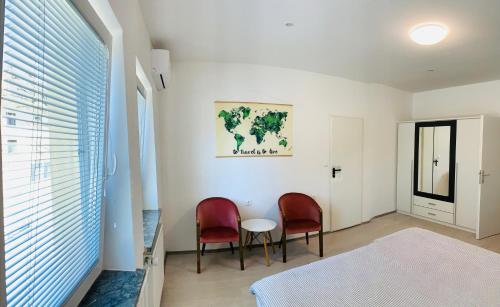 Кровать или кровати в номере Lina Rooms Hostel