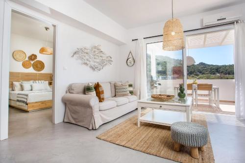 Gallery image of Euphoria Luxury apartment in Faliraki