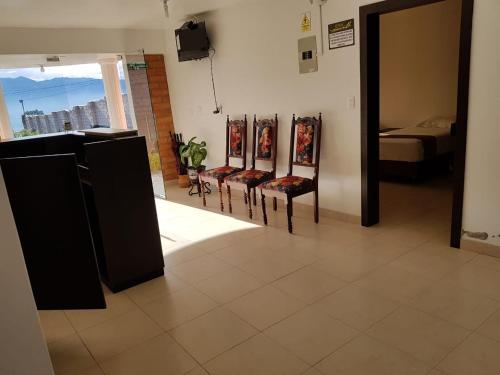 TV a/nebo společenská místnost v ubytování Hotel Kampak Wasi