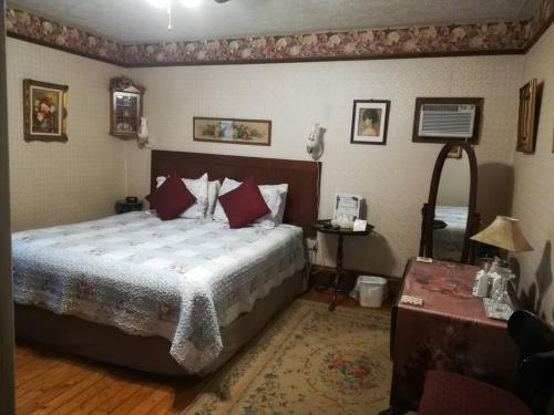 Gallery image of Colonial Charm Inn Bed & Breakfast in Charlottetown