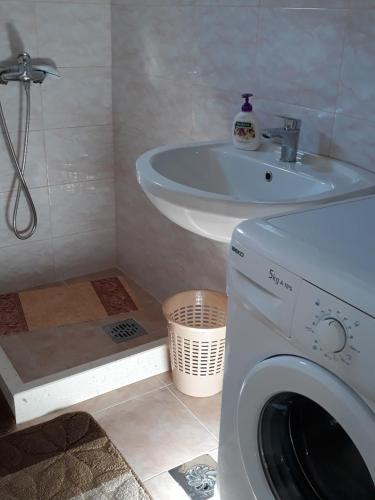 Koupelna v ubytování Apartman Aleksandar Aco
