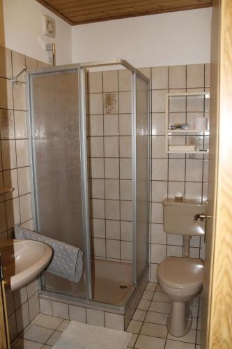 Kylpyhuone majoituspaikassa Deichstube