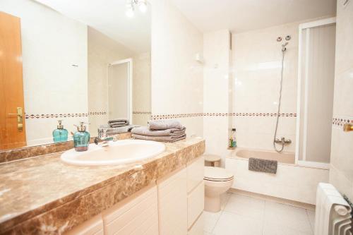 Ένα μπάνιο στο Sitges Center & Beach Espalter