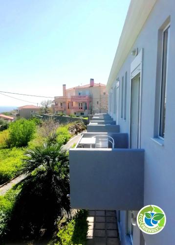 Balkoni atau teres di Point Twins Apartments