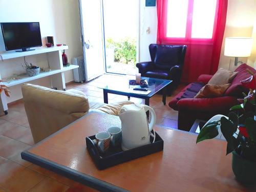 Televisyen dan/atau pusat hiburan di Point Twins Apartments