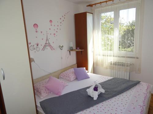 Apartman Lamia na uzvisini s pogledom na more