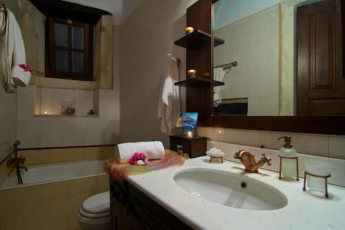 A bathroom at Grand Palazzo