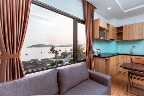 صورة لـ AQUA Seaview Hotel في نها ترانغ