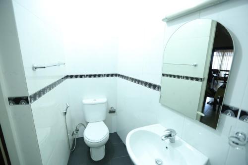 Un baño de Mcleod-Inn