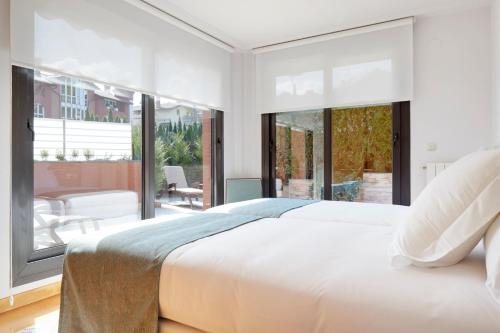 Peine del Viento by FeelFree Rentals