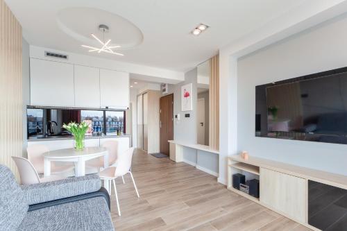 Apartment Pink Flamingo by Noclegi Renters