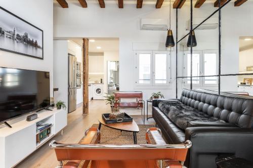 Waou MADRID es MIA - Corta Duración photo 15
