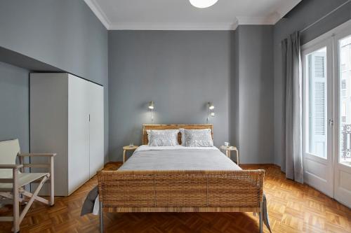 Bright Bright A Central Apartment With Balcony