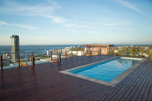 Gallery image of Elements Luxury Suites by Totalstay in Cape Town