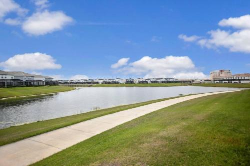 F - New 4 Bedroom Home - 5 Miles to Disney - Free Water Park - Private Pool photo 68