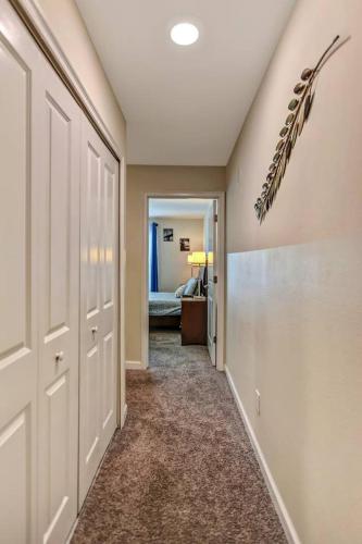 F - New 4 Bedroom Home - 5 Miles to Disney - Free Water Park - Private Pool photo 46